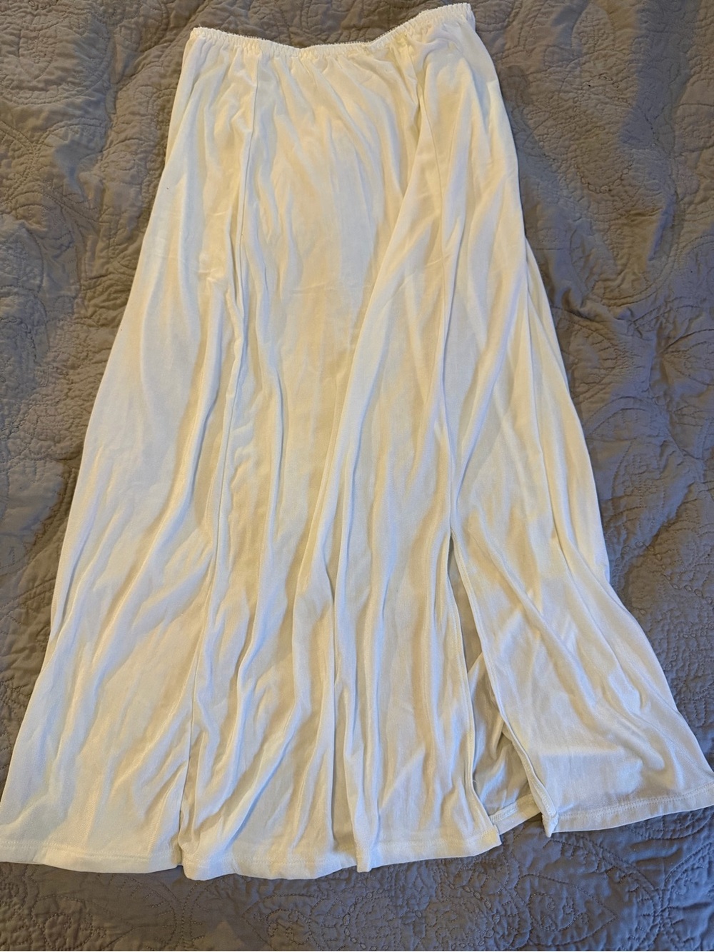 Vtg White Women's Maxi slip Skirt - Flowing Lightweight Design- silk blend